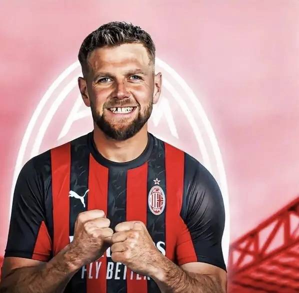 意甲知名记者：菲尔克鲁格就是为意大利足球量身定做的中锋，头球好身体壮，终结能力强